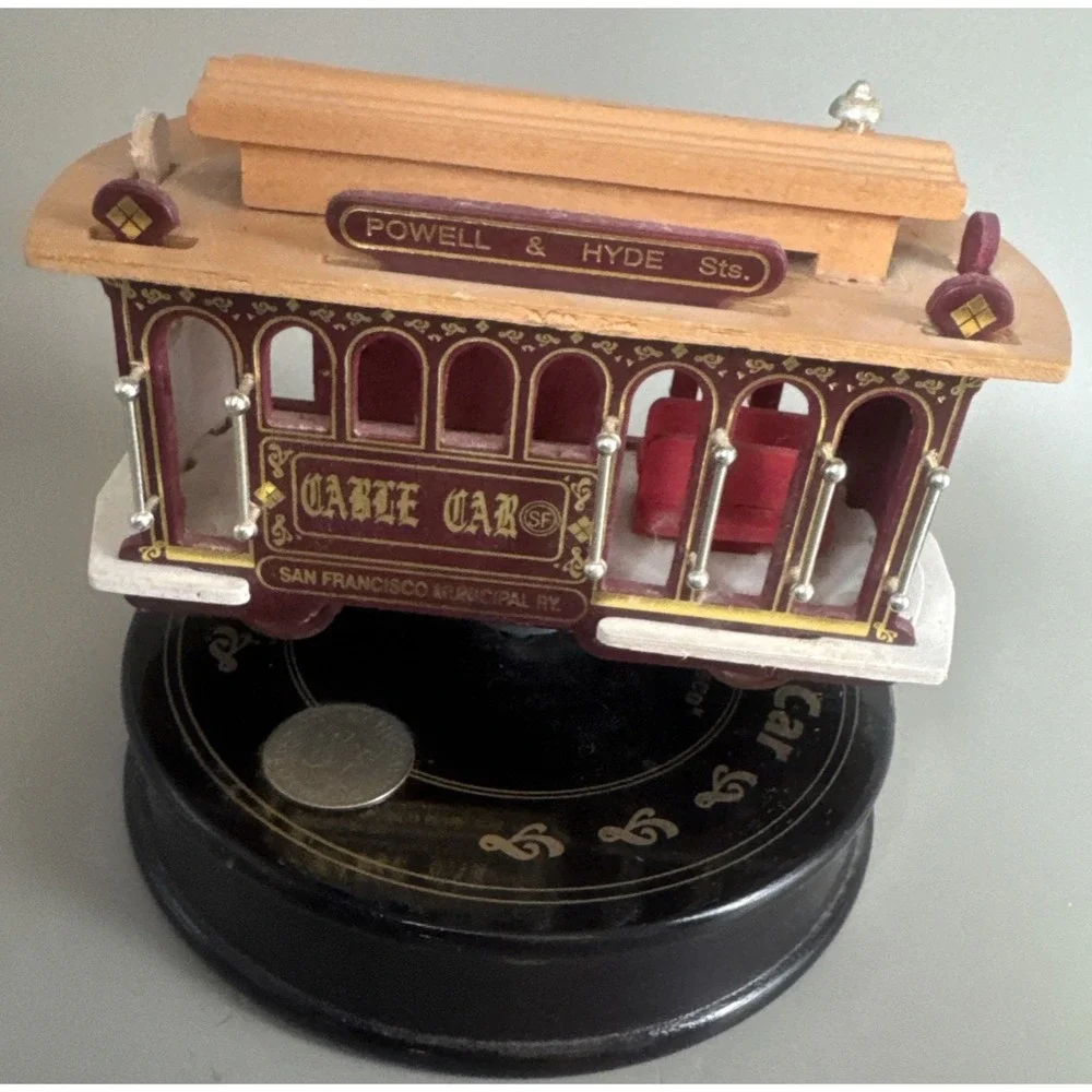 Working I Left My Heart In San Francisco Rotating Cable Car Music Turntable